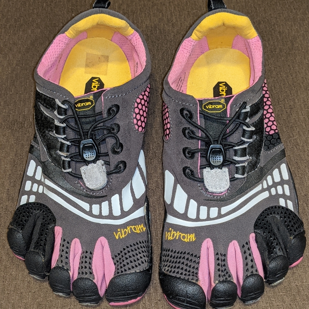 Vibram fivefingers toe shoes
